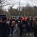 "Nećemo maturu": Desetine srednjoškolaca protestovalo ispred Ministarstva prosvete (VIDEO) 12