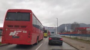 Vučić "opustošio" Vranje, nema ljudi na ulicama: Sa juga Srbije preko 100 autobusa putuje ka Beogradu na miting SNS 3