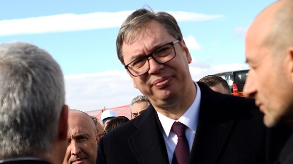 Pokušaj zbijanja redova iza Vučića: Koja je svrha „Narodnog pokreta“? 1