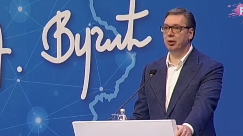 Vučićeve pristalice u Kraljevu dobile instrukcije kako da mu skandiraju 1