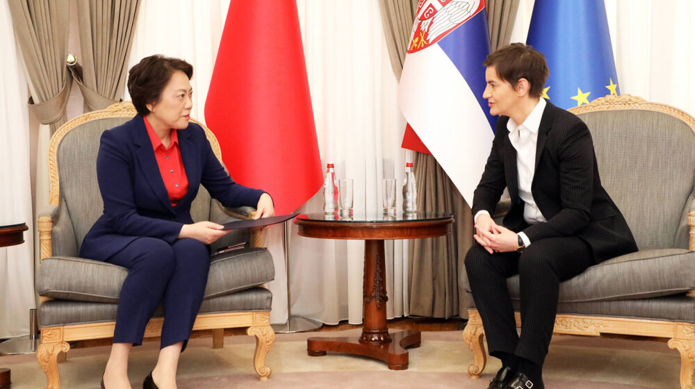 Brnabić u razgovoru sa ambasadorkom Čen Bo čestitala kineskom predsedniku treći mandat 1