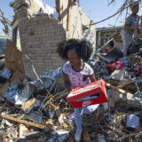 Nastavljena potraga za žrtvama tornada u SAD 7