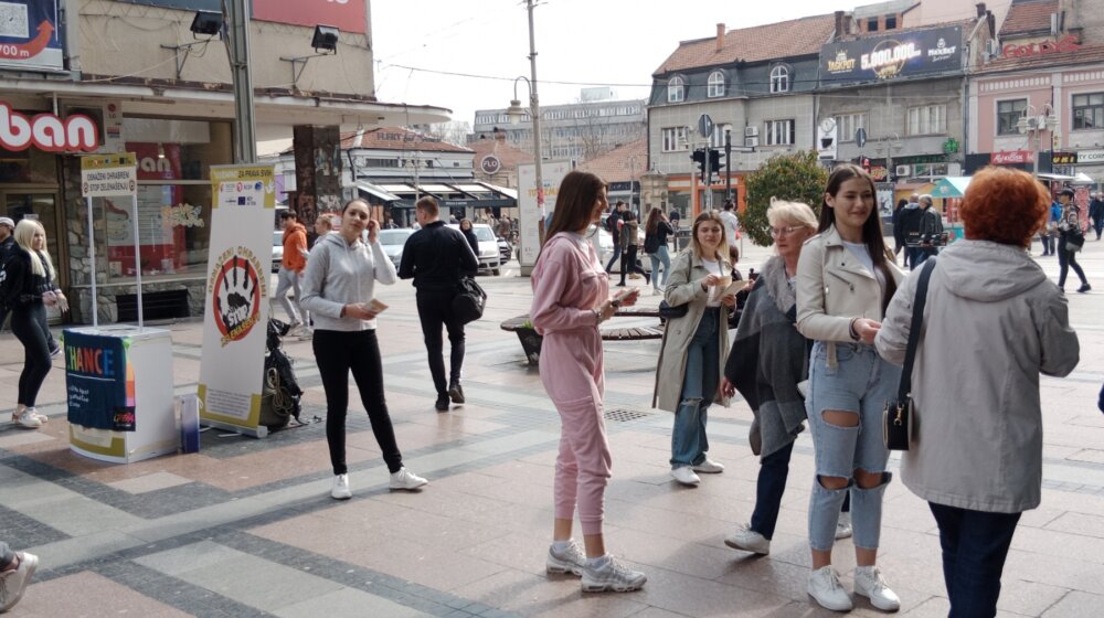 „Žrtva može biti svako od nas“: Niš je jedan od 20 evropskih gradova koji je obeležio Dan sećanja na žrtve organizovanog kriminala 1