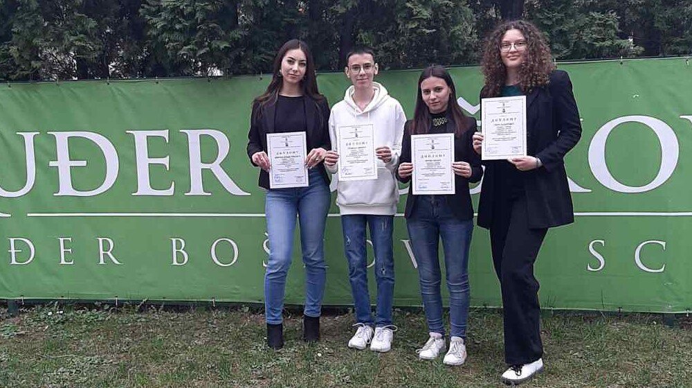 Gimnazijalci iz Zaječara uspešni na republičkoj smotri istraživačkih radova 1