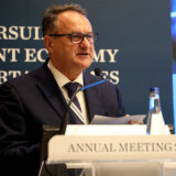 Vlahović: Srbiji treba odgovorna fiskalna politika i reforma javnih preduzeća 7