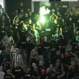 Huligani upali na teren i izazvali opštu tuču u Skoplju (VIDEO) 10