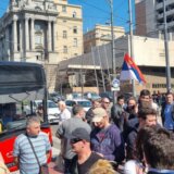 Protest u Beogradu zbog Zakona o strancima na Kosovu, blokiran saobraćaj kod Predsedništva 9
