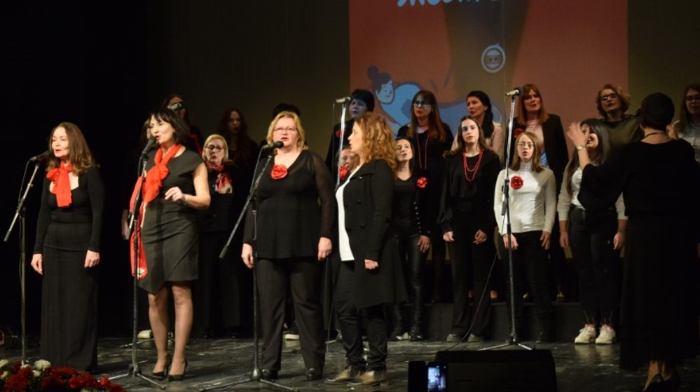 U Zaječaru održana humanitarna manifestacija "Pesmom za lek - srcem za sve" 1