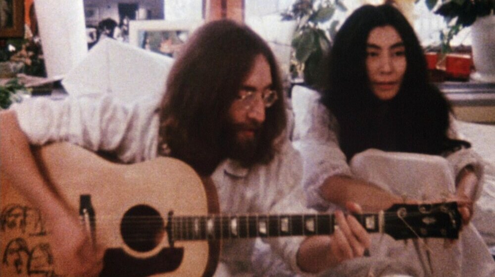 Rame uz rame sa legendarnom Joko Ono: Slovačka umetnica Eva Petrič izlaže u Njujorku 1