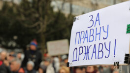 "Ovde sada narod piše Ustav": Protest u Beogradu zbog premeštaja dve zamenice Višeg tužilaštva (VIDEO/FOTO) 12