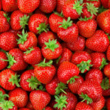 Evo šta se desi kada jagode odstoje 5 minuta u slanoj vodi 4