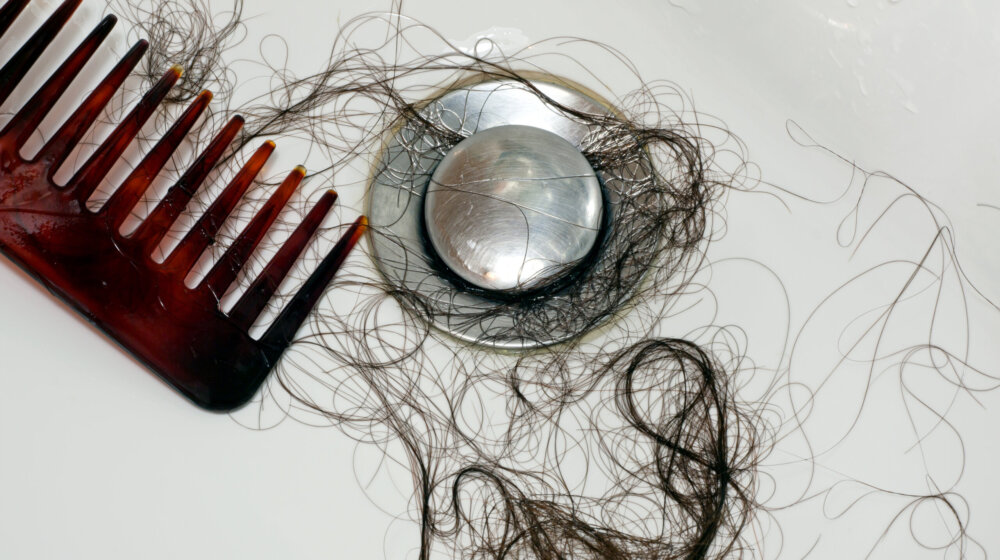 Nikada vam ne bi palo na pamet da proizvod od 300 dinara sipate u odvod, a kažu da savršeno čisti cevi 1