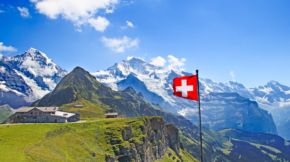 Kako je švajcarski grad koji plaća 25 hiljada evra da se preselite u njega izazvao pometnju širom sveta? 1