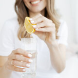 Da li je čaša vode sa limunom i sodom bikarbonom za bolje varenje precenjena navika? 14