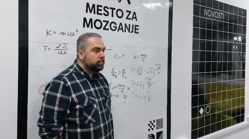 Kako je nastavnik fizike iz Zaječara uspeo da učenicima njegov predmet bude omiljeni 2 Kako je nastavnik fizike iz Zaječara uspeo da učenicima njegov predmet bude omiljeni 2