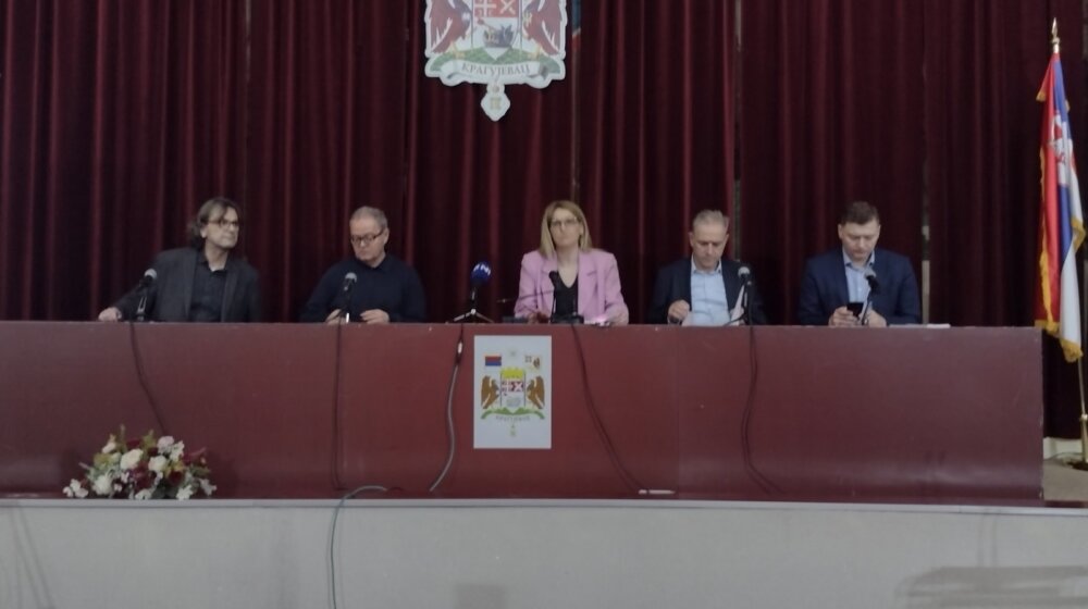 Briga nas za Vučića, šta mi sami možemo da uradimo i promenimo: Tribina opozicije u Kragujevcu 1