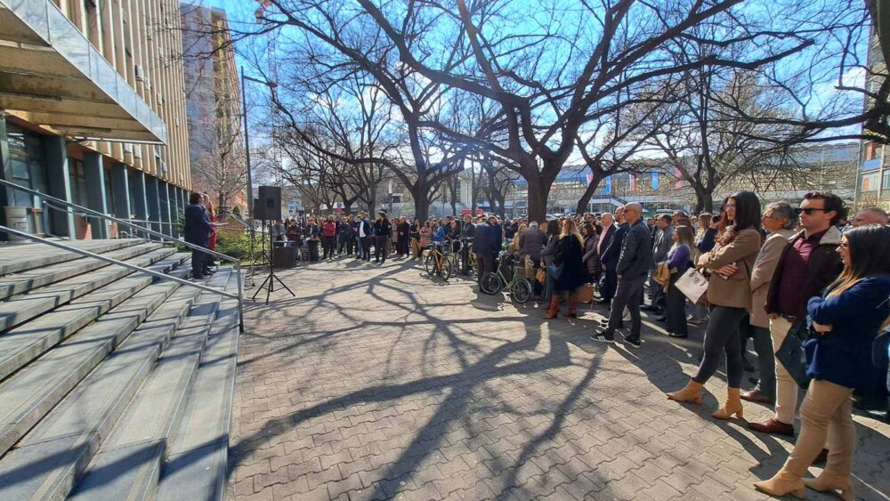 Protest advokata u Novom Sadu: Napada na nas je sve više, nasilnike što pre pronaći i kazniti 3