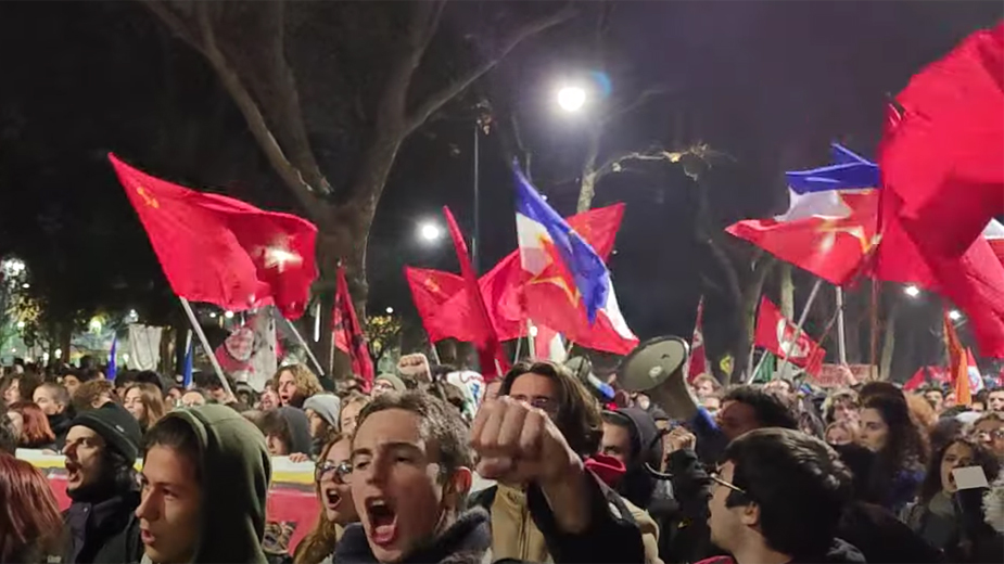 Jugoslovenske zastave sa petokrakom na antifašističkom maršu italijanskih studenata (VIDEO) 1