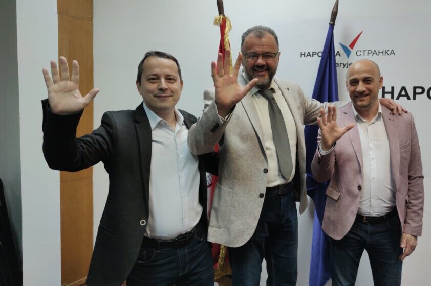 Zatišje pred buru i katarza političke scene: U Šumadiji se SNS "ukrupnjava", a opozicija stvara "zajedničko jezgro" 1