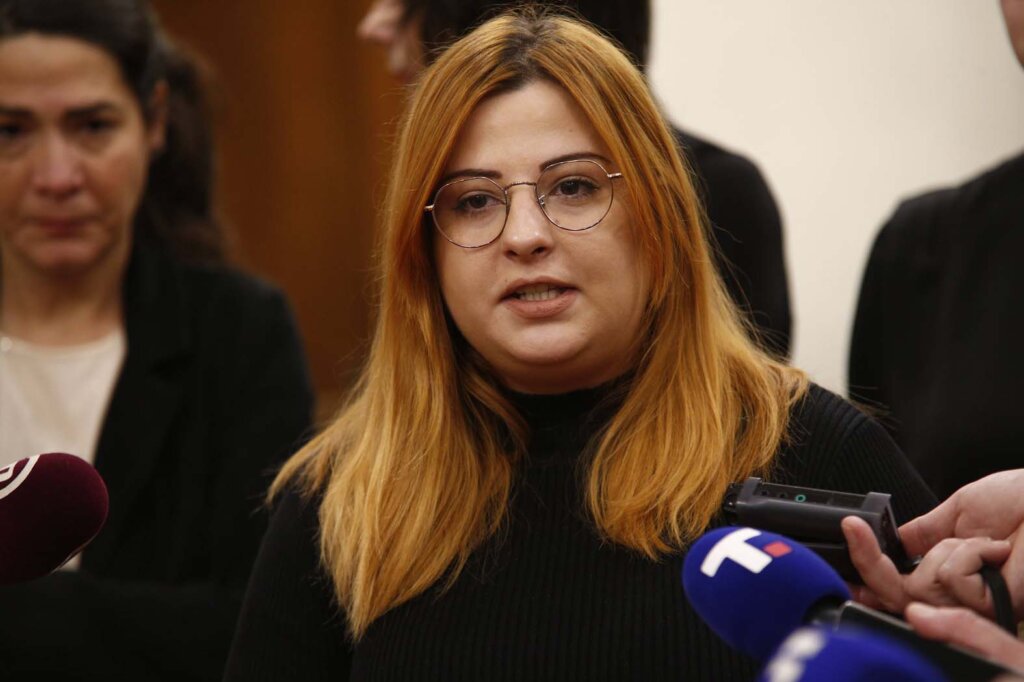 "Stalo im je do fotelja i koruptivnih dogovora": Sagovornici Danasa o mogućem ulasku Zavetnika u Vučićev Pokret za narod i državu 2