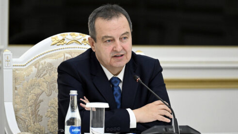 Ivica Dačić "Potpuni krah spoljne politike sedenja na dve stolice": Da li se Srbija i dalje nalazi na evropskom putu? 4