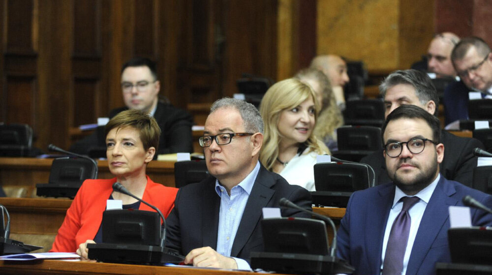 Narodna stranka zvanično zatražila hitnu sednicu Skupštine Srbije o bezbednosnoj situaciji na KiM 1