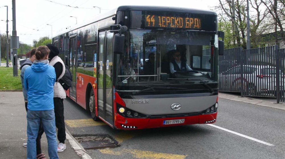 Da li će jeftinije karte za autobus povećati naplatu: Stručnjaci skeptični prema Šapićevom planu 1
