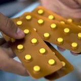Na Kosovu prodaja antibiotika bez recepta, farmaceutski tehničari daju instrukcije o primeni 5