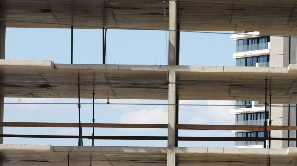 Urušio se sprat zgrade u izgradnji u Nišu 1