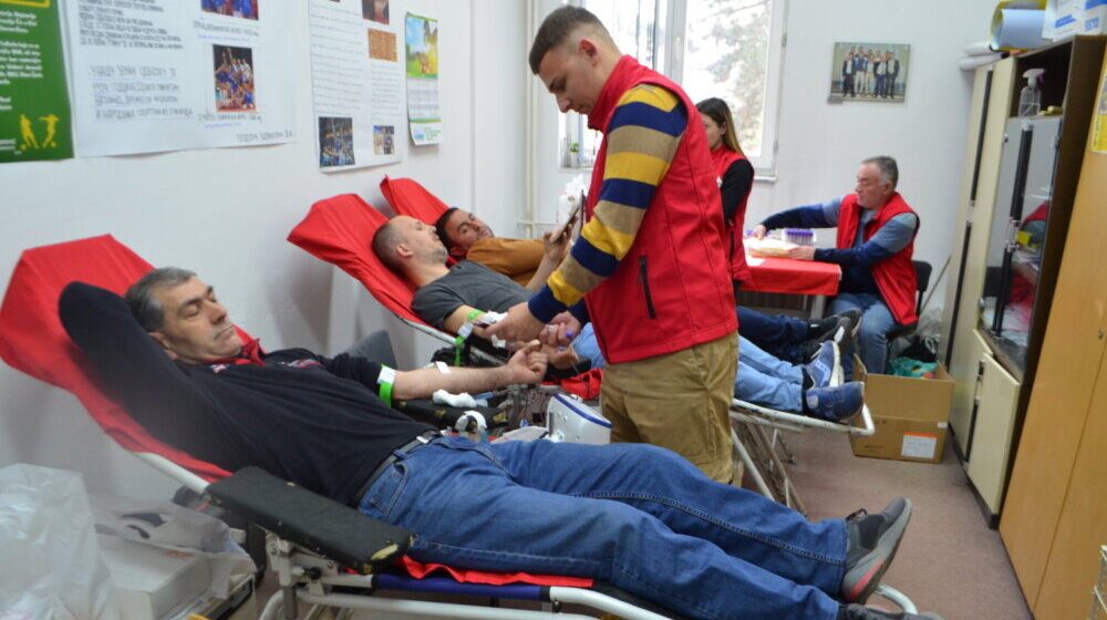Akcija dobrovoljnog davanja krvi u Sportskoj hali "Mladost"u Bujanovcu 1