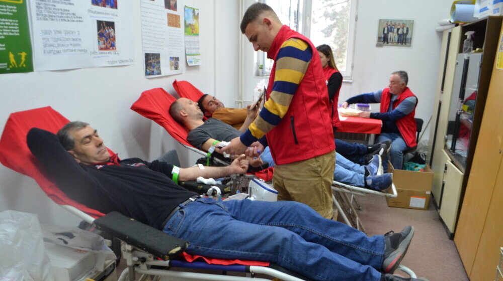 Akcija dobrovoljnog davanja krvi u Sportskoj hali "Mladost"u Bujanovcu 1