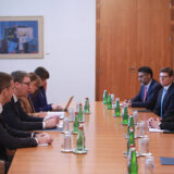 Predsednik Vučić i američki senator Stiv Dejns: Za Srbiju odnosi i saradnja sa SAD od najveće važnosti 10