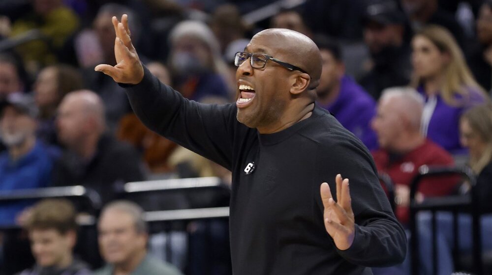 Majk Braun proglašen za trenera godine u NBA 1