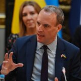 Advokat koji se u Hagu bavio slučajevima Miloševića i Karadžića: Ko je Dominik Rab, zamenik britanskog premijera koji je podneo ostavku? 7