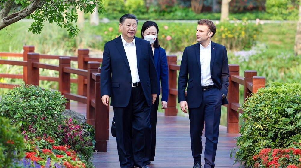 "Makron je napravio budalu od sebe u Kini": Analiza britanskog Spektatora o poseti francuskog predsednika Pekingu 1