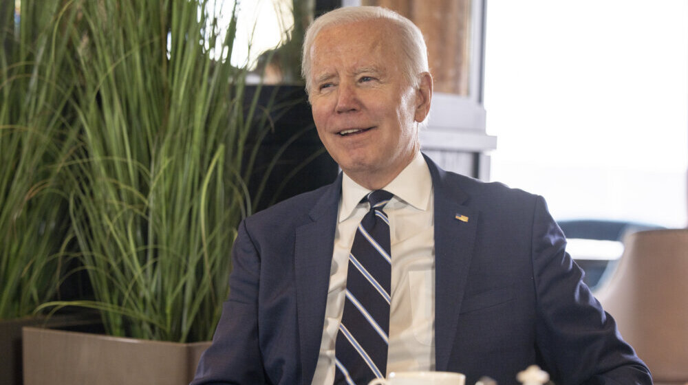 Bajden stigao u Dablin, u Belfastu obećao trajnu američku podršku 1