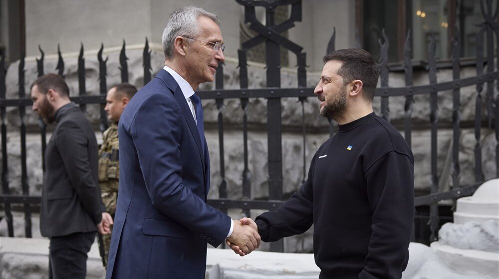 Zvaničnik NATO stigao u Kijev: "Na licu mesta da koordinira političku i praktičnu pomoć" 1