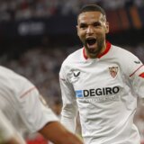 Liga Evrope: Sevilja nokautirala Junajted, prošli Juventus i Roma 9
