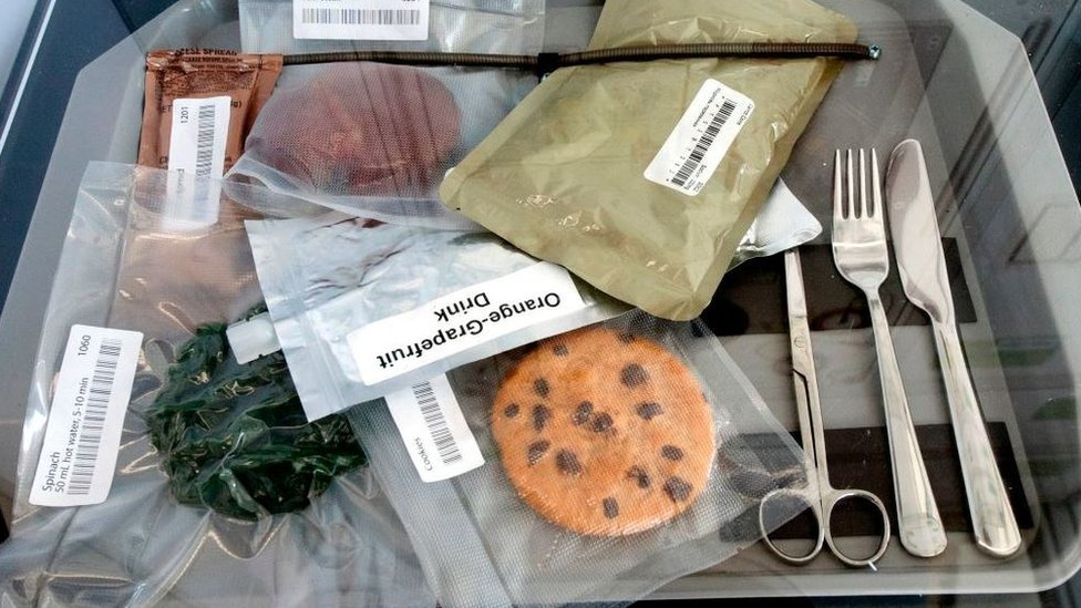 Svemir i hrana: Šta jedu astronauti i kako se bore sa lebdećom hranom 4 Spakovana hrana u svemiru