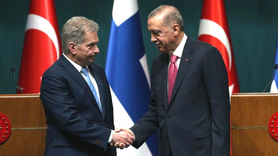 NATO i Finska: Baltička zemlja nova članica pakta od utorka 1 Finland's President Sauli Niinisto and Turkish President Recep Tayyip Erdogan