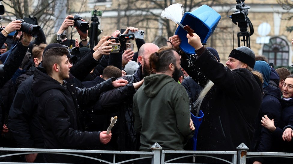 Ukrajina, politika i religija: Mitropolit Ukrajinske pravoslavne crkve optužen za raspirivanje mržnje i lojalnost Rusiji 8 crkva, lavra