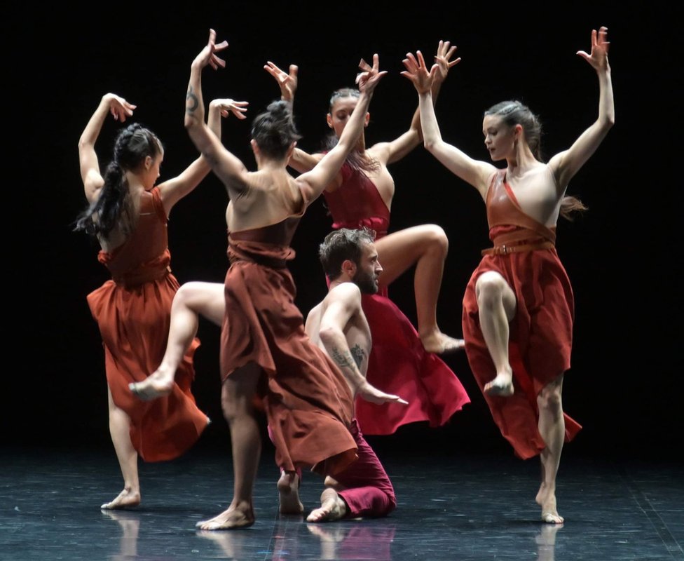 Francuska i muzika: Život posle skidanja kacige Daft Panka - balet i veštačka inteligenciji 2 A still from the production of Mythologies