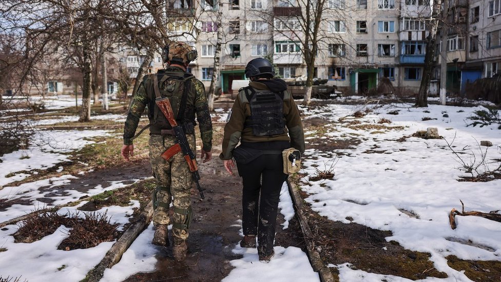 Rusija i Ukrajina: Napad dronovima na Odesu, Moskva traži alternativu Vagneru, tvrdi britanska služba 1 dobrovoljci