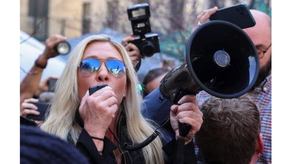 Amerika i Donald Tramp: Tramp se vratio na Floridu i poručio - „Ova zemlja odlazi dođavola" 3 Mardžori Tejlor Grin, kongresmenka