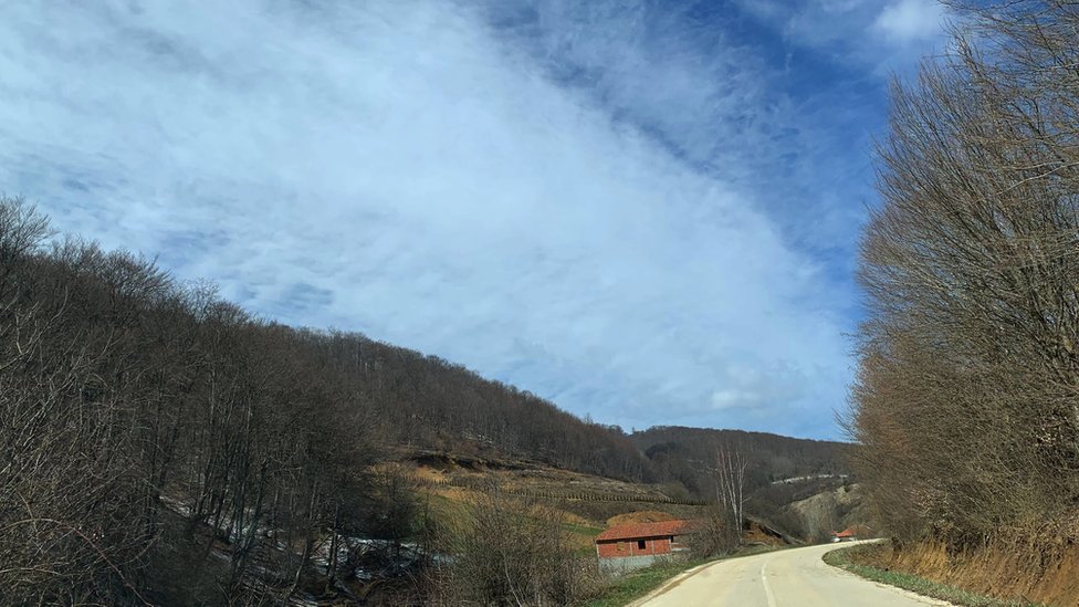 BBC u 'medicinskoj pustinji' na jugu Srbije: „Doktor nas spašava, da njega nema..." 9 Vlase