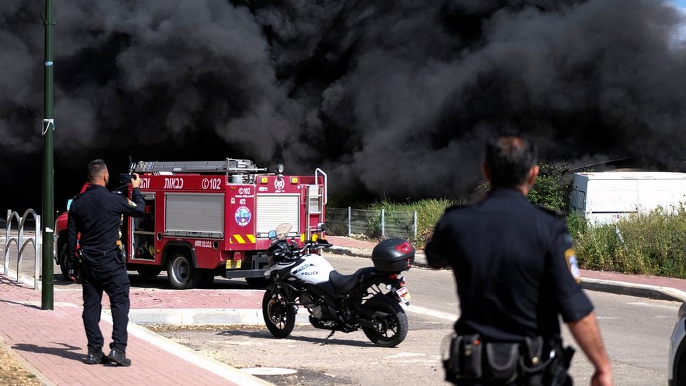 Izrael i Palestinci: Izraelska vojska gađala Liban i Gazu, na Zapadnoj obali ubijene dve Jevrejke 4 Požar posle eksplozije u severnom Izraelu