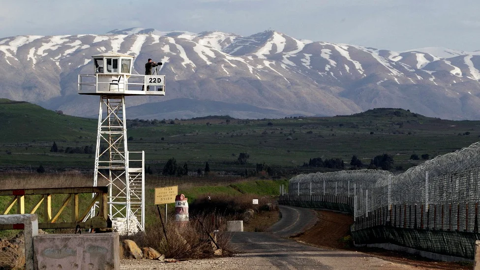 Bliski istok, Izrael i Palestina: Izraelska vojska gađala Liban i Gazu, posle raketnih napada tokom noći pogođeno više ciljeva u Siriji 2 An observation tower on the border crossing between Israel and Syria