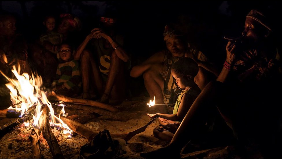 Nauka, evolucija i životinje: Zašto ljudi manje spavaju od drugih primata 3 Neindustrijska društva