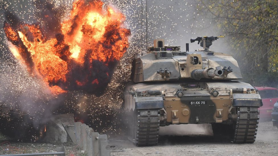 Rusija i Ukrajina: Velika Britanija poslala Kijevu municiju za tenkove, raketa pogodila muzej u gradu u Harkovskoj oblasti 1 britanski tenk čelendžer 2