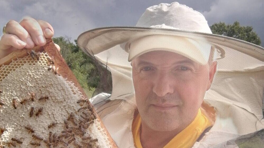 "Sezona traje od januara do decembra": Srđan Jović iz Vranja otkriva pod kojim uslovom može lepo da se živi od pčelarstva 1